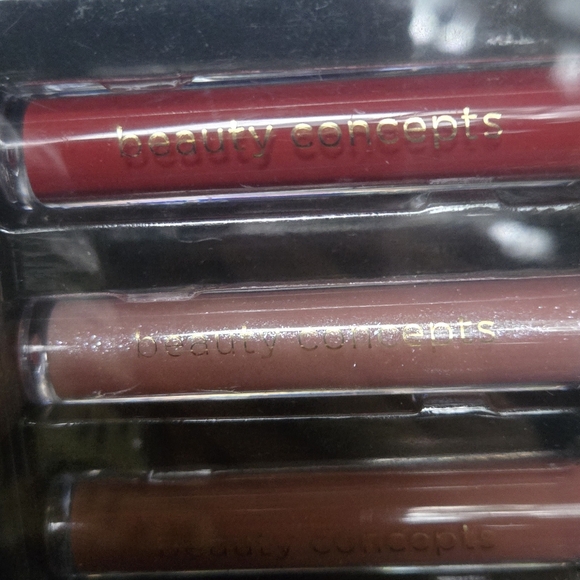 Beauty Concepts full size NEW 4pc lip collection reusable tray - Picture 6 of 6